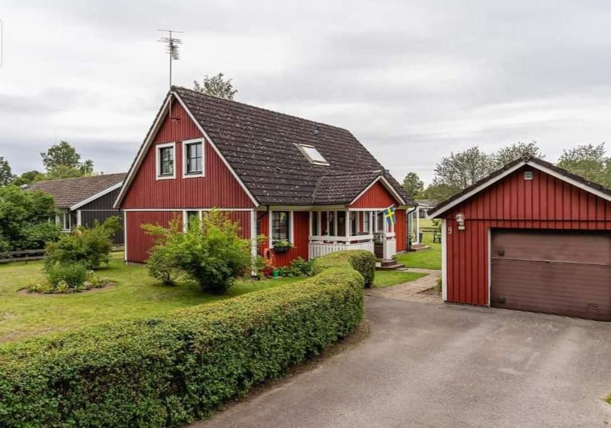 Villa Smalandshus à Målilla Extérieur photo